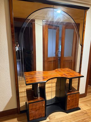 Mueble de entrada con espejo