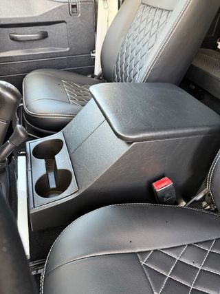 Land Rover Defender 2016