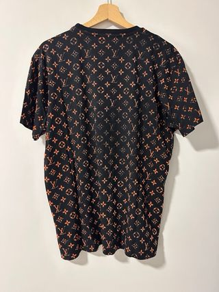 Camiseta Louis Vuitton Monograma Negro Naranja
