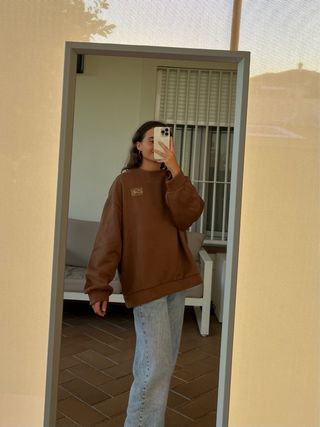 Sudadera marrón chocolate oversize