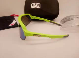 Occhiali da ciclismo nuovi marca 100%