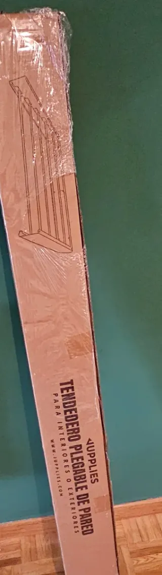 Tendedero de ropa .Mide 1,20 de ancho.SIN ESTRENAR