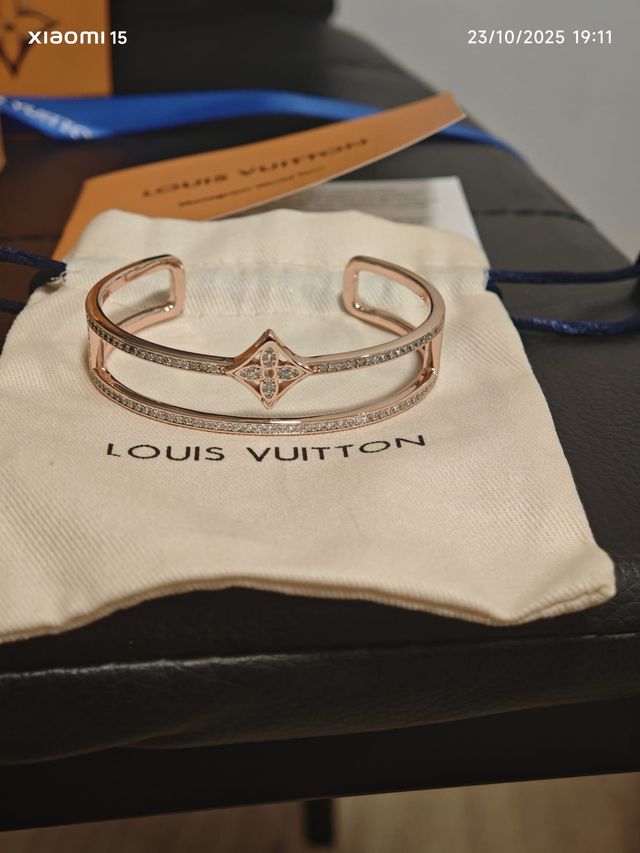 Brazalete Louis Vuitton color Oro Rosa