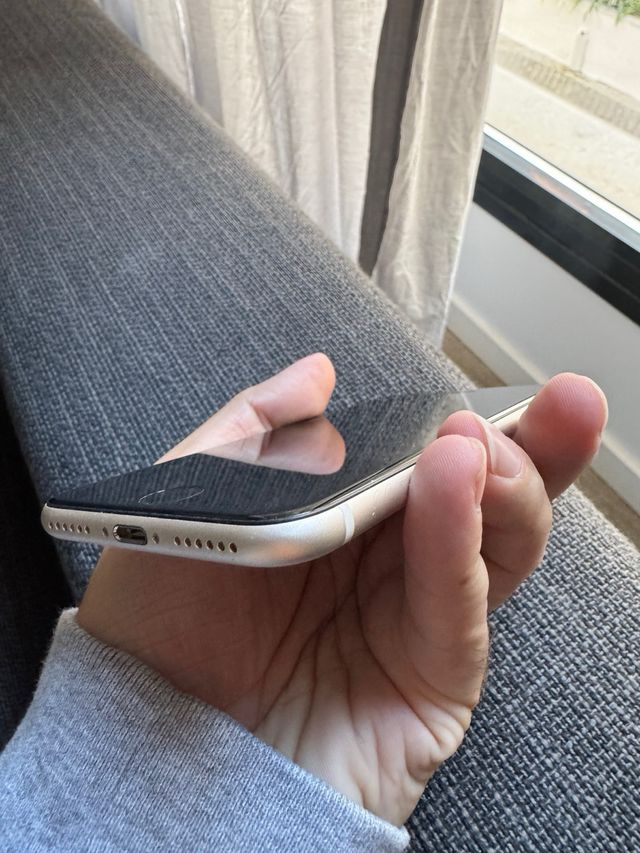 iPhone SE3 128GB Blanco