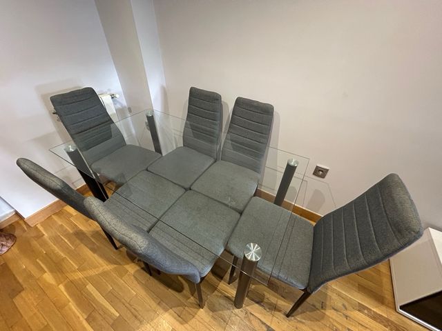 Mesa de comedor cristal y 6 sillas