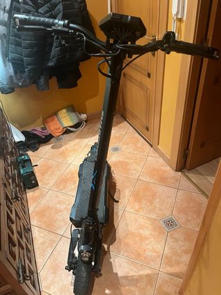 Patinete Eléctrico con Luces LED