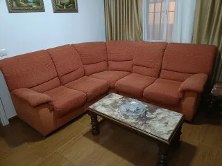 Sofá Rinconera y mesitas de centro y auxiliar