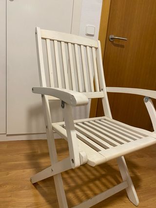 Silla plegable de jardín blanca de madera