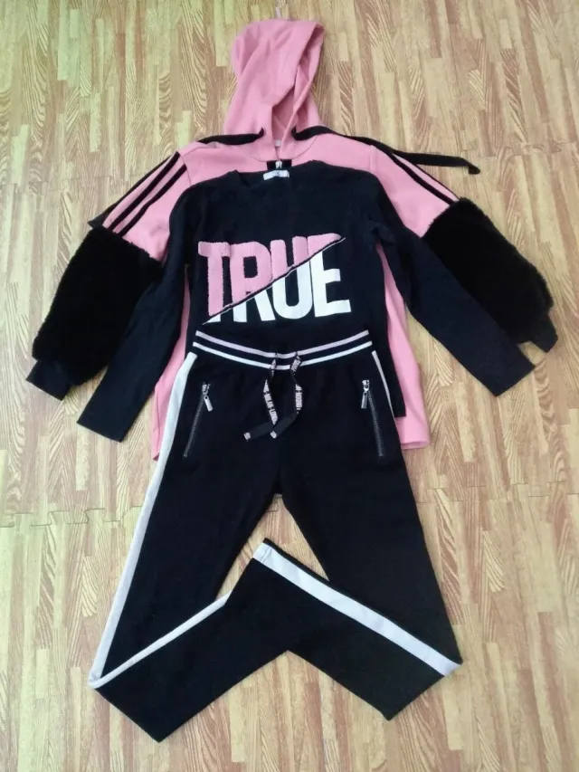 Lote: Chaqueta, Pantalones y 2 Camisetas