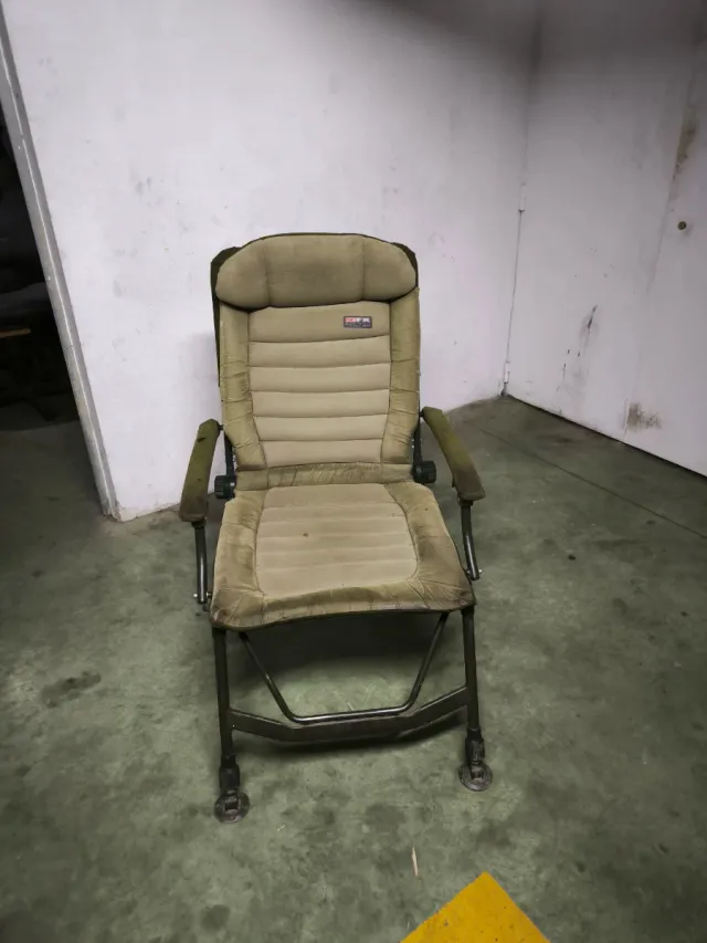 Silla Fox,(no se puede enviar por medidas)
