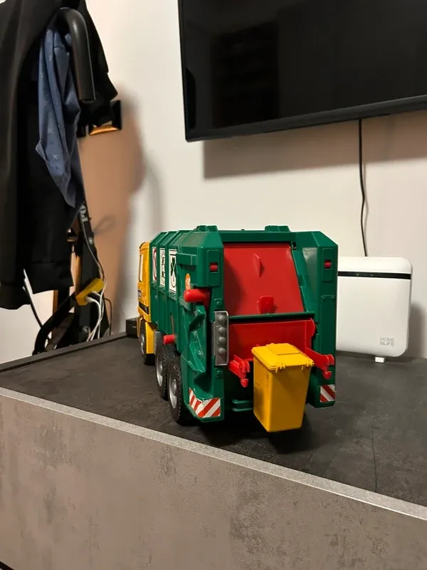 Bruder Camion Immondizia Mercedes Actros