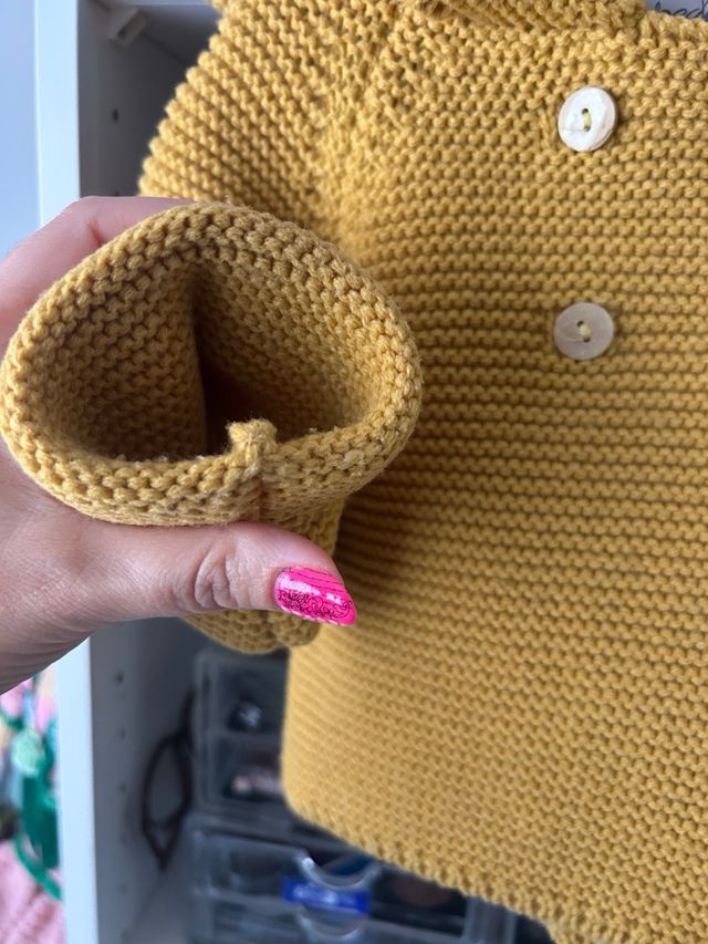 Chaqueta de punto mostaza 18 meses
