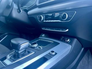 Audi Q5 2019 Black-Line