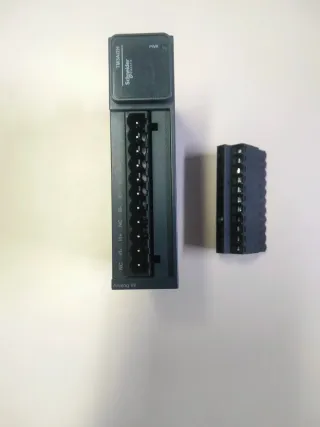 Módulo PLC Modicon Schneider TM3AI2H