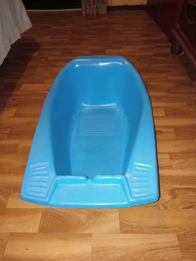 Bañera de bebé azul