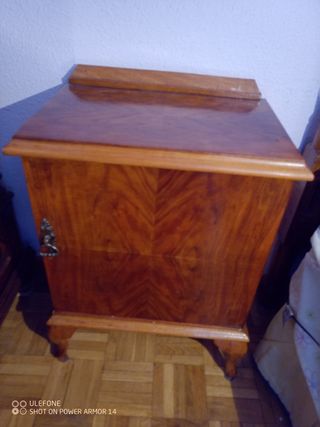 OCASION: Mesilla noche Vintage de madera antigua !
