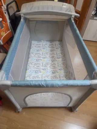 Cuna de viaje infantil