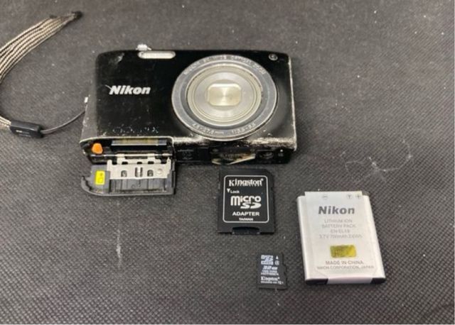 Cámara Nikon Coolpix S2700