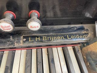 Órgano de fuelle antiguo Organo de pedal harmonium