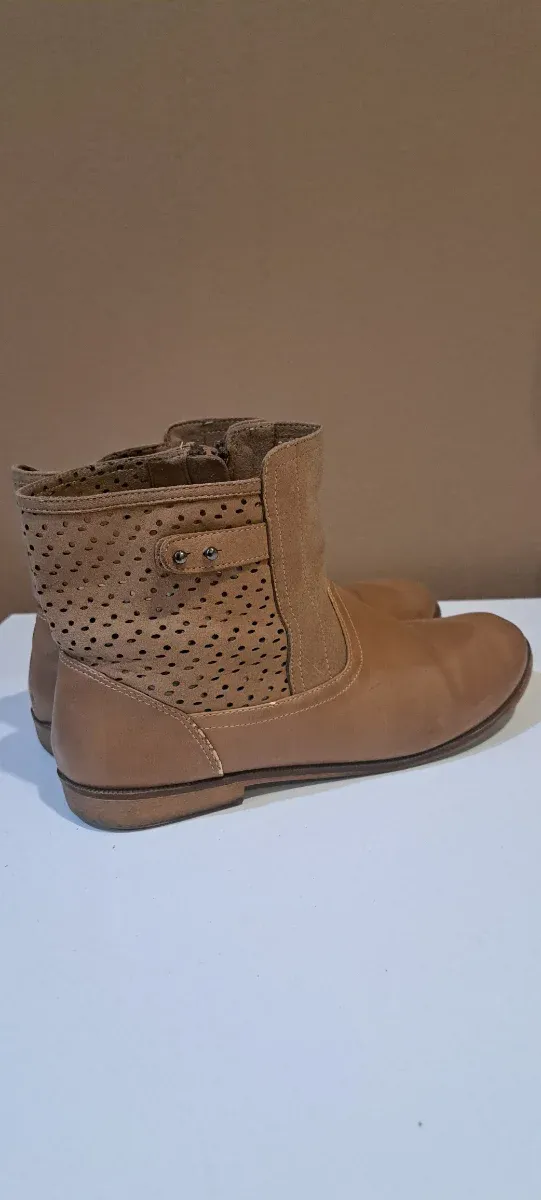 Botines niña beige/marrón