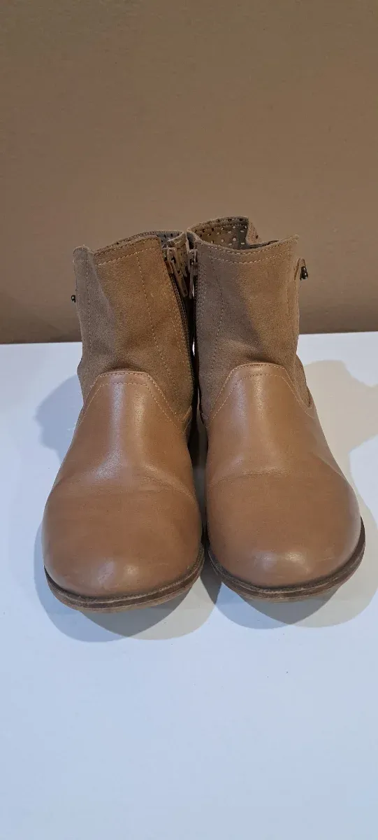 Botines niña beige/marrón