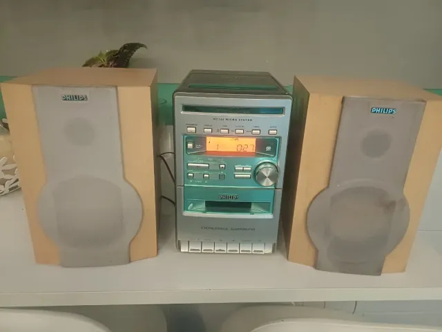 Mini equipo de música Philips