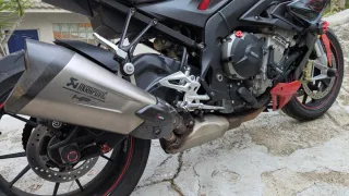 BMW S1000R con extras