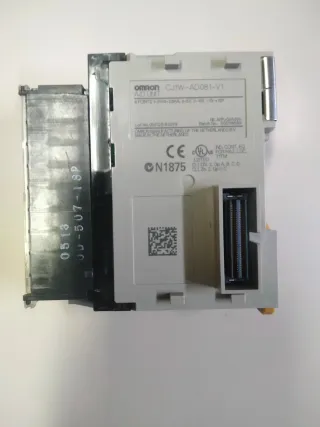 Módulo OMRON CJ1W-AD081-V1 Analógico