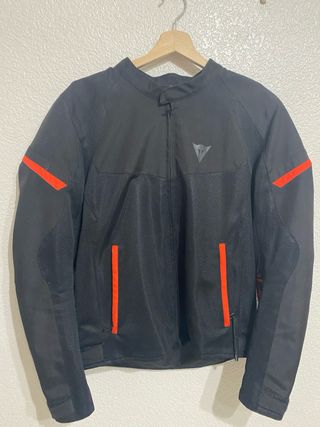Chaqueta Dainese Negra con Detalles Rojos Talla L