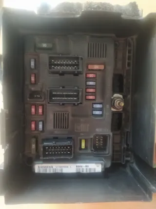 Caja Relé Fusibles Citroën Berlingo HDI