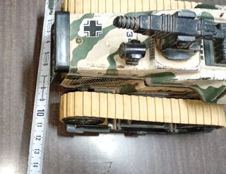 ANTIGUO TANQUE MILITAR, D-34, DE VALTOY. FRICCION