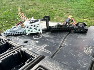 Centralita UCH Siemens Megane 2