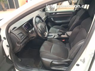 Renault Megane S.T. Intens Blue dCi 85 kW (115CV)