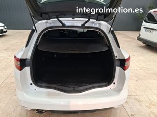 Renault Megane S.T. Intens Blue dCi 85 kW (115CV)