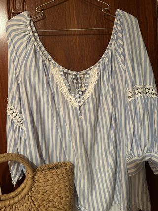 Camisa Rayas Azul y Blanca. Sin marca