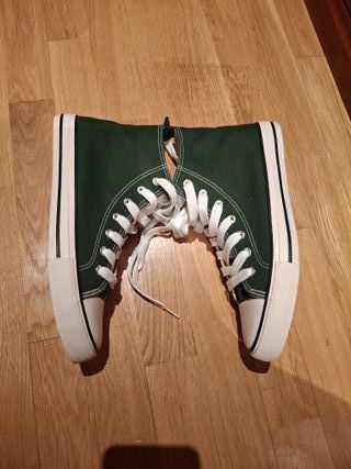 Zapatillas Botas Verdes y Blancas