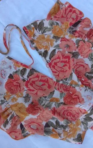 Blusa camisa corta floral talla única ajustable