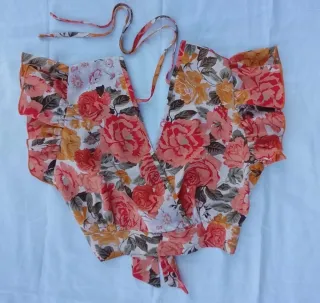 Blusa camisa corta floral talla única ajustable