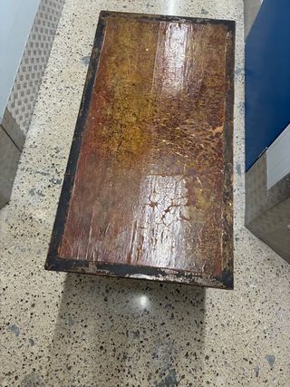 Mesa de madera maciza hecha a mano estilo antiguo
