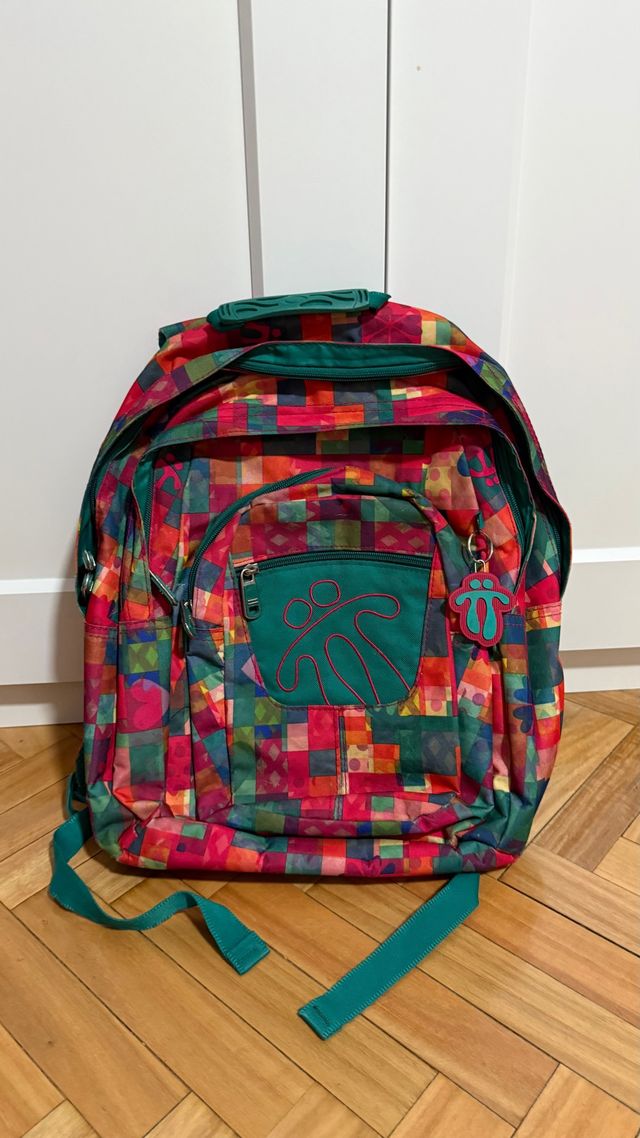 Mochila Totto con Estuche a Juego