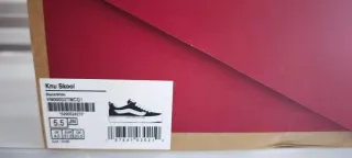 Zapatillas Vans Negras y Blancas