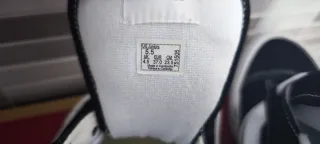 Zapatillas Vans Negras y Blancas