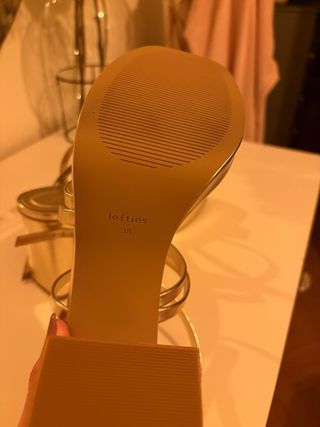 Plataformas doradas a estrenar