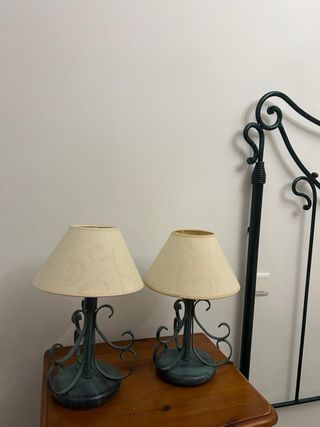 Lámpara de techo madera y metal y cabecero