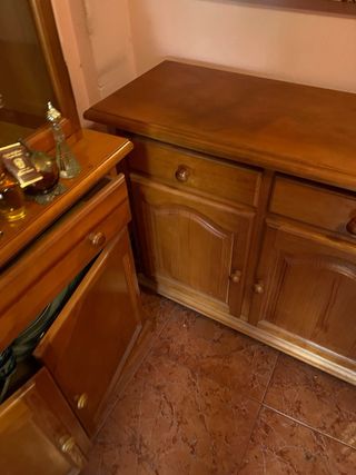 Aparador de madera maciza