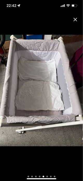 Minicuna bebé con textiles