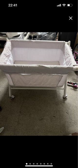 Minicuna bebé con textiles