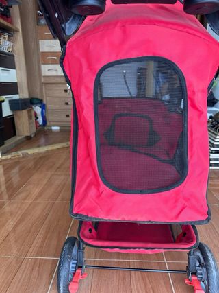 Carro para mascotas rojo y negro