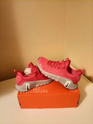 T40,5 Nike Free Metcon 6 