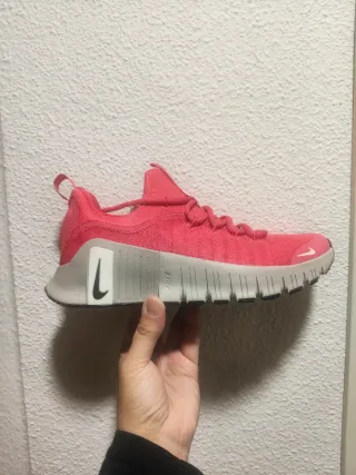 T40,5 Nike Free Metcon 6